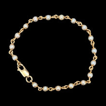 Load image into Gallery viewer, Vintage 9ct Yellow Gold Pearl Bracelet