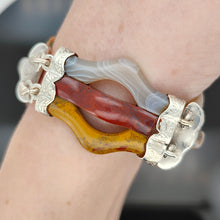 Load image into Gallery viewer, Victorian Silver Fancy Agate Bracelet