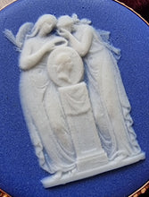 Load image into Gallery viewer, Vintage Wedgwood 9ct Gold Cameo Brooch close-up