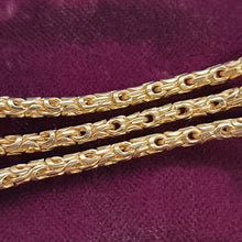 Load image into Gallery viewer, 18ct Yellow Gold 46cm Fancy Link Chain, 21.4 grams close-up of links