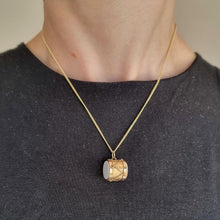 Load image into Gallery viewer, Antique Rolled Gold Agate Drum Charm modelled with chain