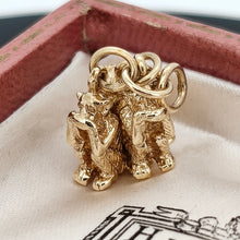 Load image into Gallery viewer, Three wise monkeys charm in yellow gold, in an antique box