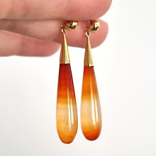 Load image into Gallery viewer, Vintage 9ct Yellow Gold Agate Drop Earrings in hand