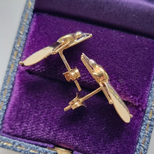 Load image into Gallery viewer, Vintage 18ct Gold Peridot Fly Earrings sides