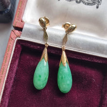 Load image into Gallery viewer, Vintage 9ct Yellow Gold Jade Drop Earrings