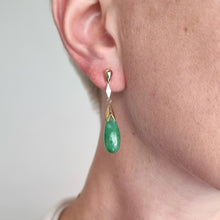 Load image into Gallery viewer, Vintage 9ct Yellow Gold Jade Drop Earrings