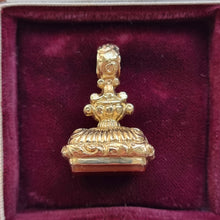 Load image into Gallery viewer, Vintage 9ct Gold Carnelian Fob Seal in box
