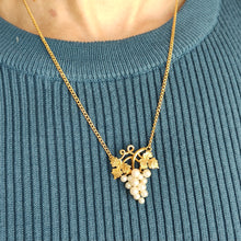 Load image into Gallery viewer, Vintage 9ct Yellow Gold Pearl Grape Bunch Necklace, Hallmarked London 1961
