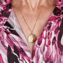 Load image into Gallery viewer, Antique 9ct Gold Round Engraved Locket, Hallmarked Birmingham 1916 modelled with chain