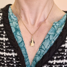 Load image into Gallery viewer, Vintage 9ct Gold Penguin Charm Necklace modelled
