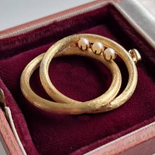 Load image into Gallery viewer, Vintage 14k Gold Pearl Double Circle Pendant side