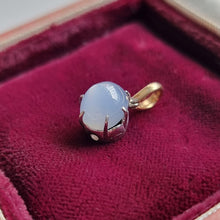 Load image into Gallery viewer, 9ct Yellow & White Gold Star Sapphire Pendant, 5.50ct side