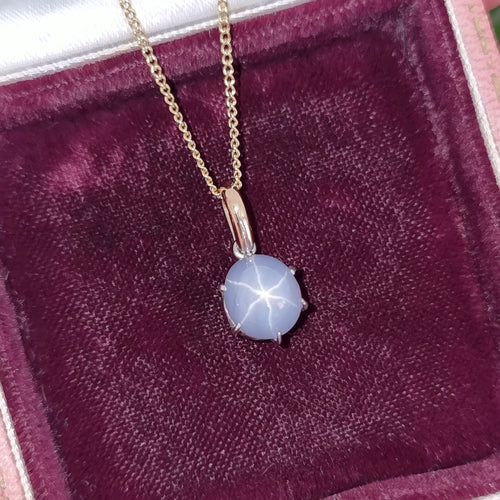 9ct Yellow & White Gold Star Sapphire Pendant, 5.50ct with chain