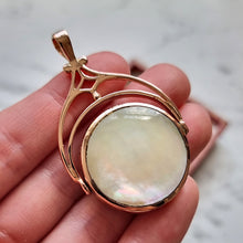 Load image into Gallery viewer, Vintage 9ct Rose Gold Mother of Pearl and Agate Swivel Pendant