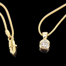 Load image into Gallery viewer, 18ct Yellow Gold Diamond 0.40ct Solitaire Pendant with Chain close-up with clasp