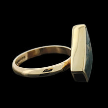 Load image into Gallery viewer, Vintage 9ct Yellow Gold Moss Agate Diamond Shaped Dress Ring