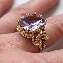 Load image into Gallery viewer, Vintage 9ct Yellow Gold Amethyst Rope Design Statement Ring
