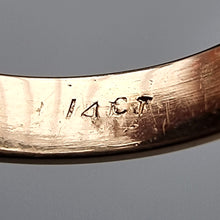 Load image into Gallery viewer, Vintage 14ct Gold Green Agate Ring 14ct stamp