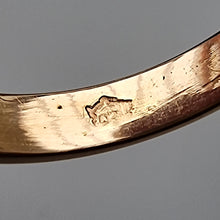 Load image into Gallery viewer, Vintage 14ct Gold Green Agate Ring foreign stamp