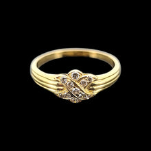 Load image into Gallery viewer, Vintage 18ct Yellow Gold Diamond Kiss Ring