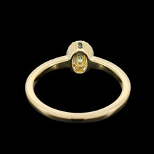 Load image into Gallery viewer, 14K Yellow Gold Peridot and Diamond Oval Cluster Ring