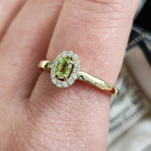Load image into Gallery viewer, 14K Yellow Gold Peridot and Diamond Oval Cluster Ring