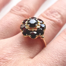 Load image into Gallery viewer, Vintage 18ct Yellow Gold Garnet Cluster Ring modelled