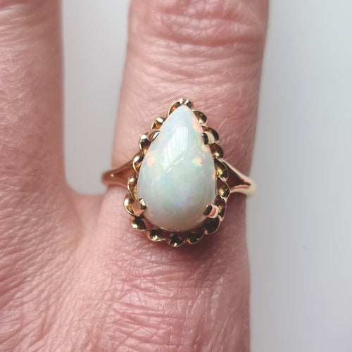 Vintage 18ct Gold Pear Shaped Opal Ring modelled