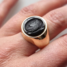 Load image into Gallery viewer, Vintage 9ct Yellow Gold Onyx Cameo Signet Ring, Hallmarked 1958