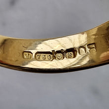 Load image into Gallery viewer, Vintage 18ct Gold Tiger's Eye and Diamond Dress Ring London 1976 hallmark