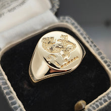 Load image into Gallery viewer, 14ct Yellow Gold Lion Rampant Intaglio Signet Ring, 10.5 grams