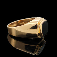 Load image into Gallery viewer, A cushion shaped onyx signet ring in yellow gold