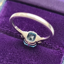 Load image into Gallery viewer, Vintage 9ct White Gold Blue Zircon Ring back