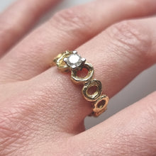 Load image into Gallery viewer, Vintage 18ct Gold 0.20ct Diamond Solitaire Ring modelled
