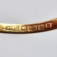 Load image into Gallery viewer, Vintage 18ct Gold Blue Zircon and Diamond Cluster Ring hallmark