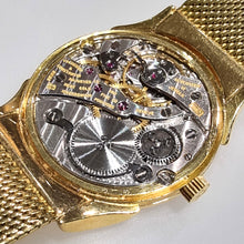 Load image into Gallery viewer, Vacheron & Constantin Vintage 1960's 18ct Gold Mechanical Wrist Watch movement