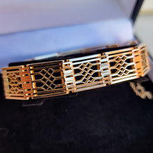 Load image into Gallery viewer, Vintage 9ct Gold Gate Bracelet with Heart Padlock, 24.4 grams