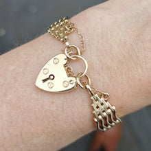 Load image into Gallery viewer, Vintage 9ct Gold Bracelet with Heart Padlock