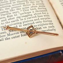 Load image into Gallery viewer, Antique 15ct Gold Sapphire & Pearl Bar Brooch underside