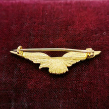 Load image into Gallery viewer, Antique 15ct Gold Eagle Bird Brooch