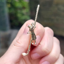 Load image into Gallery viewer, Vintage 9ct Gold Golfer Pearl Brooch