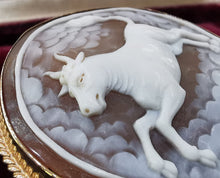 Load image into Gallery viewer, Vintage 9ct Gold Taurus Bull Cameo Brooch