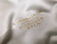 Load image into Gallery viewer, Victorian Large 18ct Gold Banded Agate Cross Pendant with Fitted Case