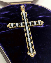 Load image into Gallery viewer, Victorian Large 18ct Gold Banded Agate Cross Pendant with Fitted Case