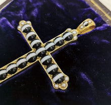 Load image into Gallery viewer, Victorian Large 18ct Gold Banded Agate Cross Pendant with Fitted Case