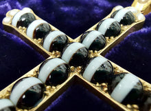 Load image into Gallery viewer, Victorian Large 18ct Gold Banded Agate Cross Pendant with Fitted Case