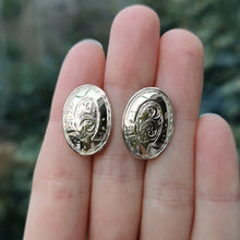 Load image into Gallery viewer, Antique 9ct Gold Belt Engraved Cufflinks