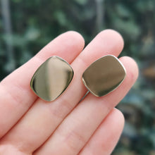 Load image into Gallery viewer, Vintage 9ct Gold Swivel Back Cufflinks