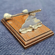 Load image into Gallery viewer, Edwardian Sterling Silver Golf Novelty Desk Tidy