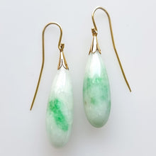 Load image into Gallery viewer, Vintage 18ct Gold Jade Drop Earrings